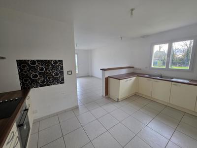 Maison - 88 m² - 4 pièces