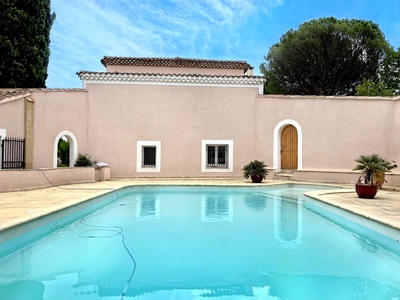 Mas - 280 m² - 6 pièces