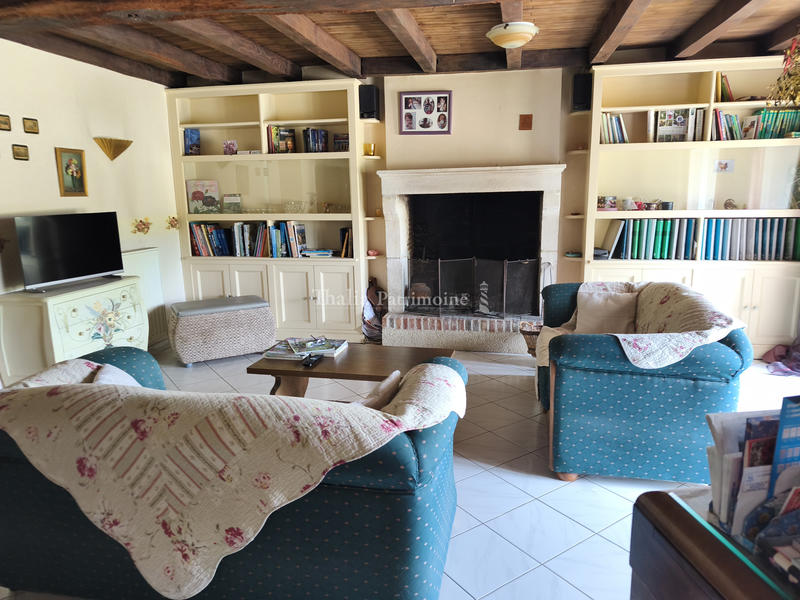 Propriété - 300 m² - 10 pièces