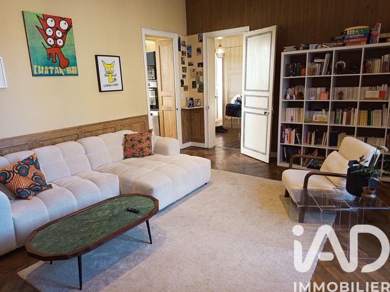 Maison - 201 m² - 7 pièces