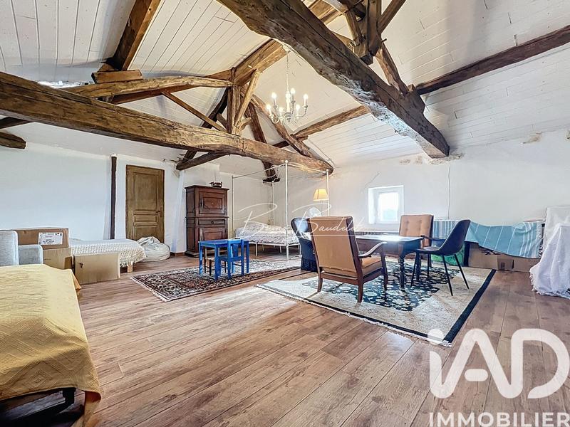 Maison - 361 m² - 10 pièces