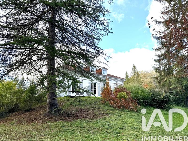 Maison - 155 m² - 7 pièces