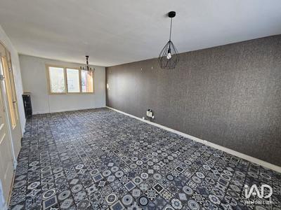 Maison - 93 m² - 4 pièces