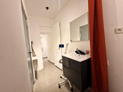 Local commercial - 13 m² - 1 pièce