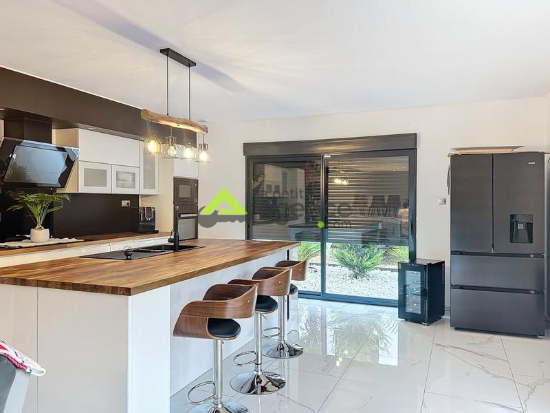 Pavillon - 117 m² - 4 pièces