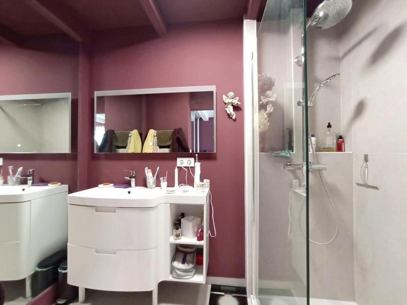 Maison - 180 m² - 7 pièces