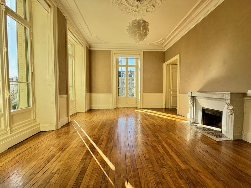 Appartement - 128 m² - 5 pièces