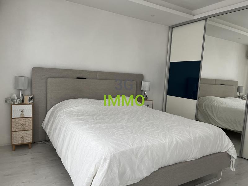 Maison en pierre - 174 m² - 7 pièces