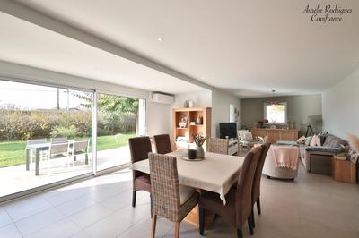 Maison - 95 m² - 3 pièces