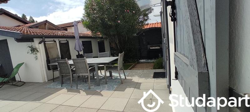 Chambre - 14 m² - 1 pièce