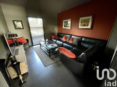 Maison - 270 m² - 10 pièces