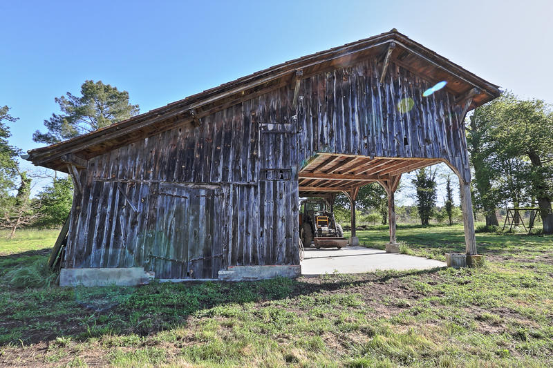 Propriété - 317 m² - 10 pièces