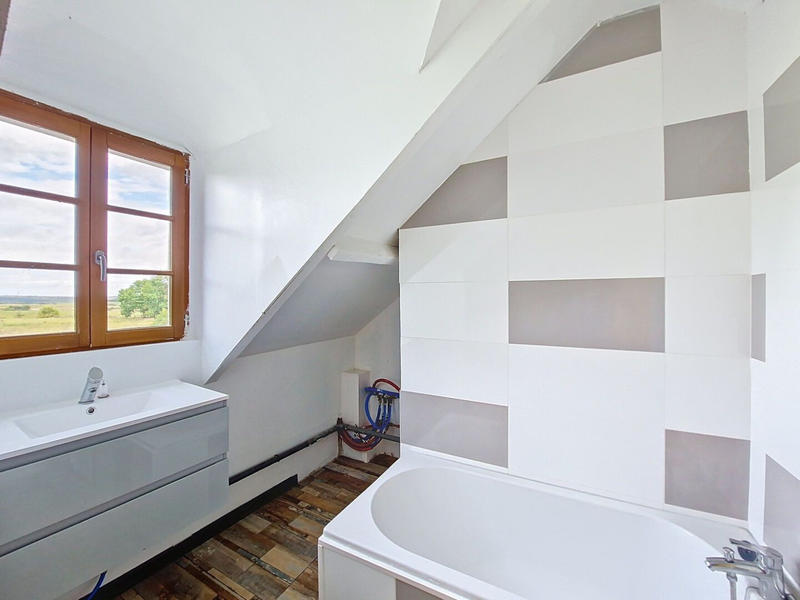 Maison - 86 m² - 4 pièces