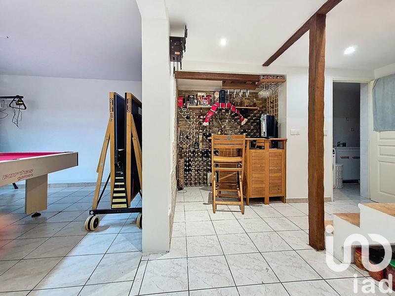 Maison - 210 m² - 7 pièces