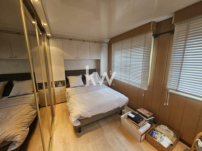 Entrepôt - 89 m² - 4 pièces