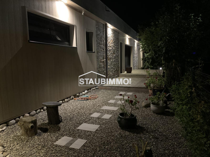 Maison - 195 m² - 7 pièces