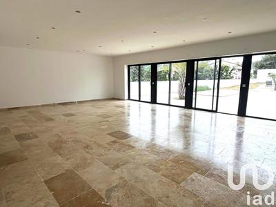 Maison - 265 m² - 7 pièces