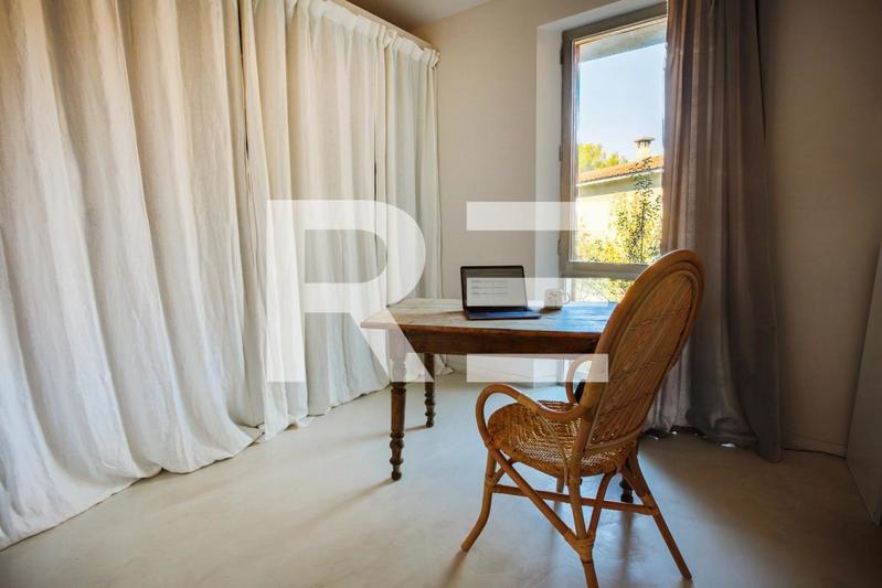 Maison d'architecte - 239 m² - 8 pièces