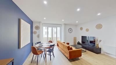 Appartement - 90 m² - 5 pièces