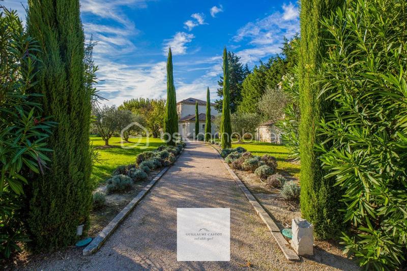 Mas - 486 m² - 10 pièces