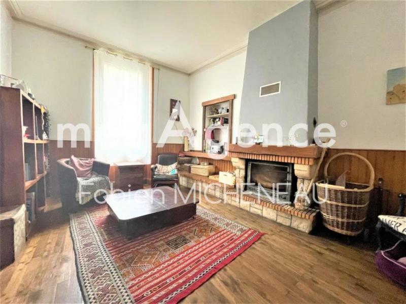 Maison - 240 m² - 10 pièces
