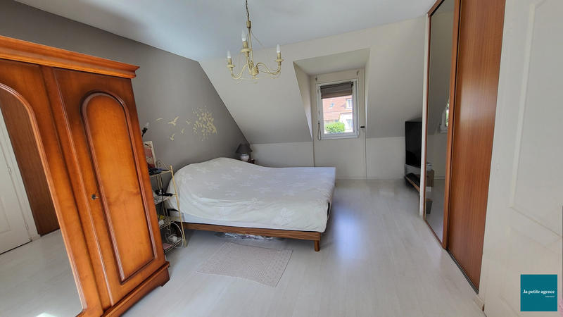 Maison contemporaine - 140 m² - 7 pièces