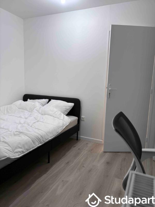 Chambre - 9 m² - 1 pièce