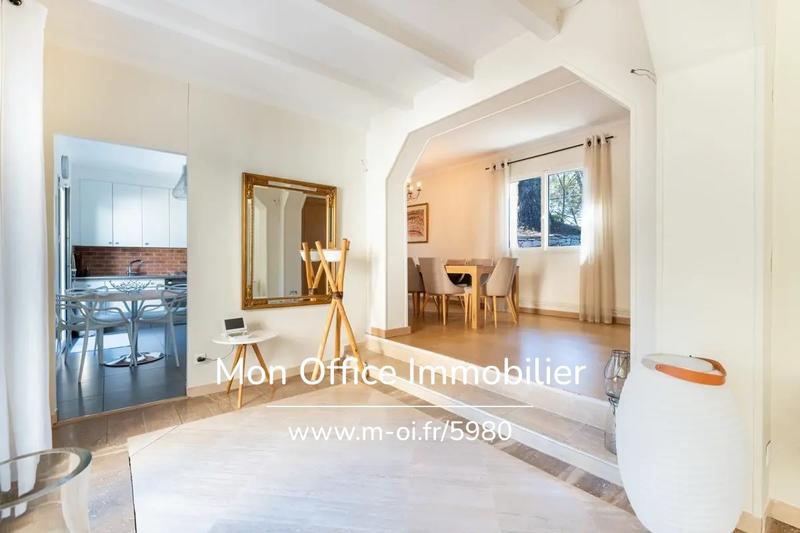 Villa - 250 m² - 7 pièces