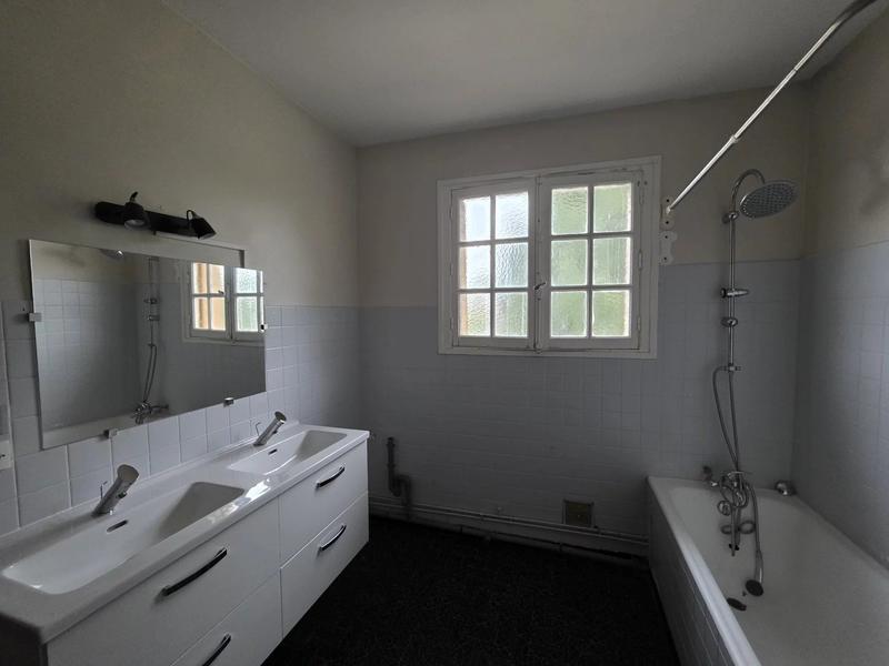 Maison - 141 m² - 4 pièces