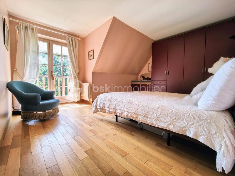 Maison - 170 m² - 7 pièces