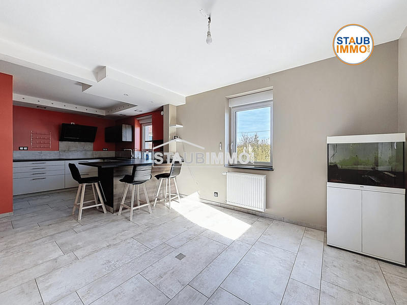 Maison - 95 m² - 5 pièces