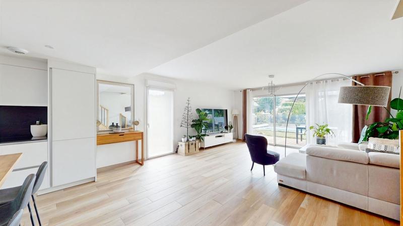 Maison - 101 m² - 4 pièces