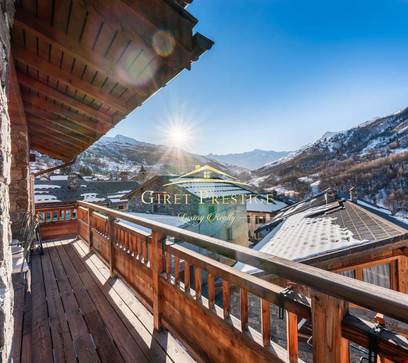 Maison - 204 m² - 10 pièces