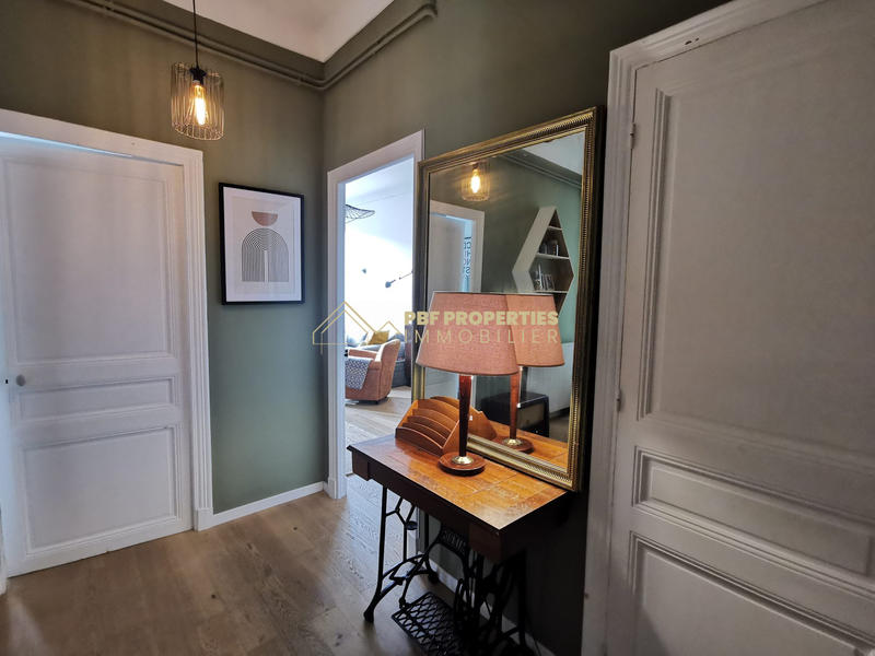 Appartement - 85 m² - 3 pièces