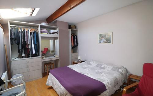 Appartement - 100 m² - 5 pièces