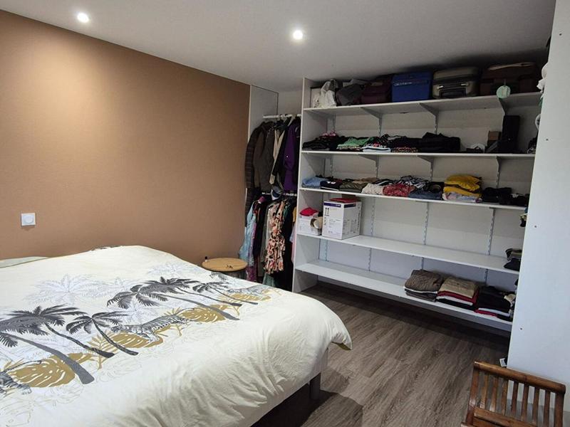 Maison - 280 m² - 6 pièces