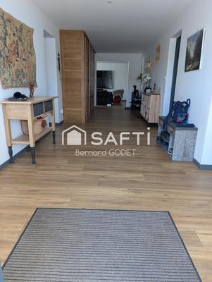 Maison - 338 m² - 11 pièces