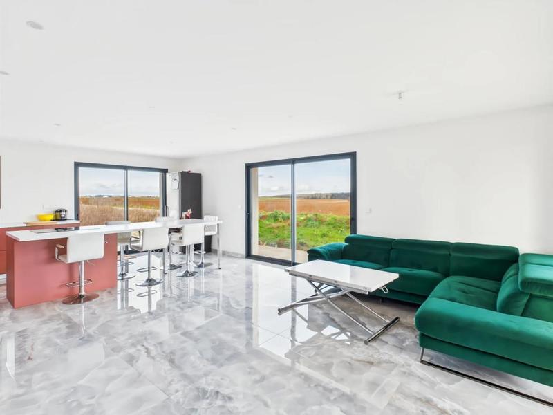 Maison - 107 m² - 5 pièces