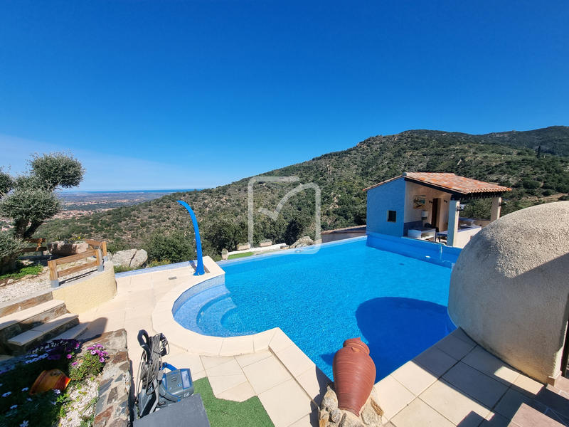 Propriété - 130 m² - 4 pièces