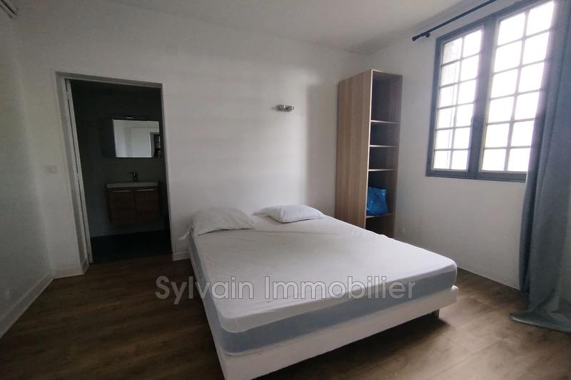 Maison - 220 m² - 9 pièces