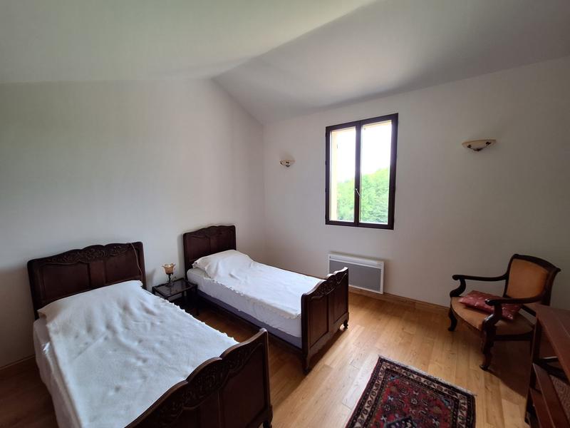 Maison traditionnelle - 145 m² - 7 pièces