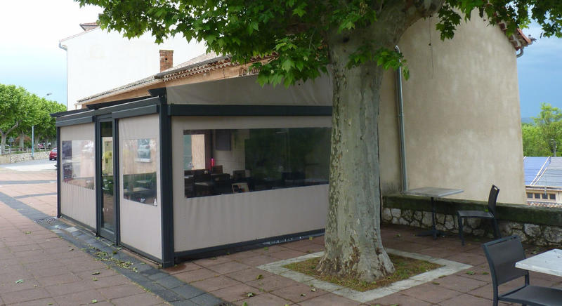 Local commercial - 54 m² - 2 pièces