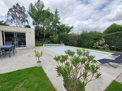 Maison - 122 m² - 6 pièces