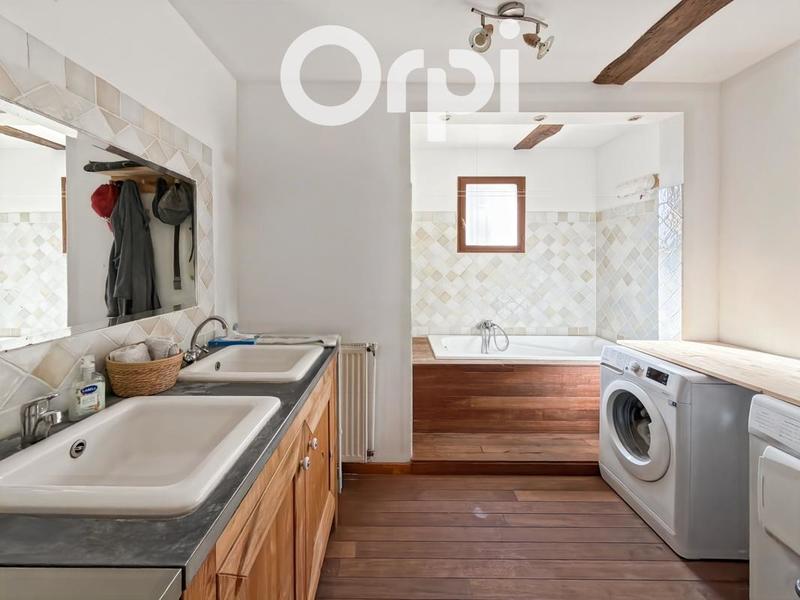 Maison - 133 m² - 6 pièces