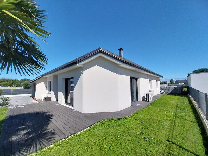 Maison - 140 m² - 5 pièces