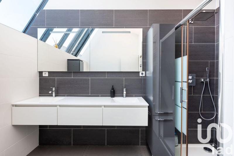 Loft - 136 m² - 4 pièces