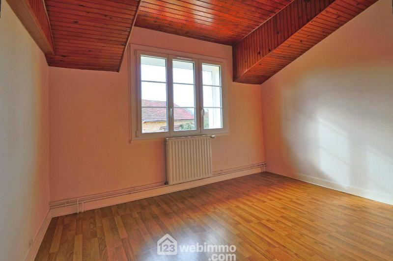 Maison - 240 m² - 8 pièces