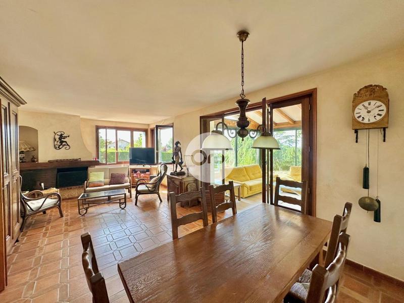 Maison - 167 m² - 6 pièces