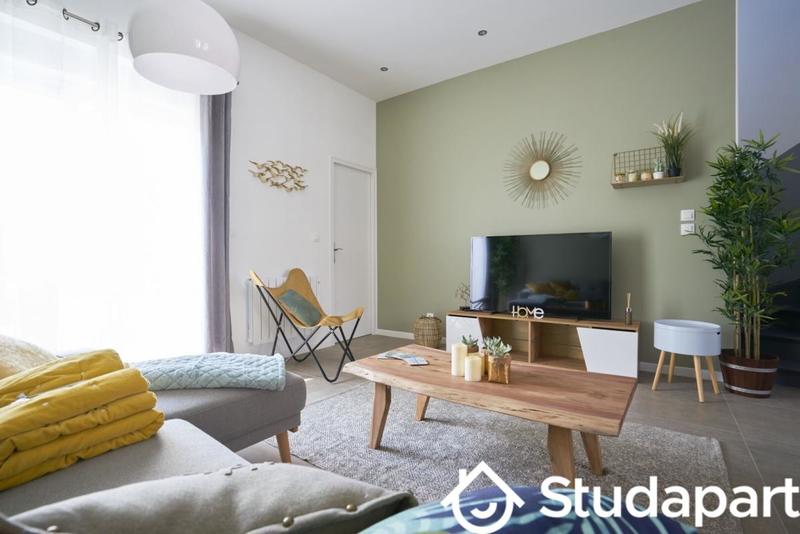 Chambre - 14 m² - 1 pièce