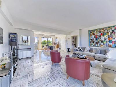 Appartement - 138 m² - 4 pièces